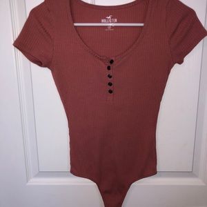 hollister coral bodysuit